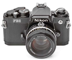 Nikon FE, FE 2 - artyku opublikowano wFoto-Kurierze 2/1992
